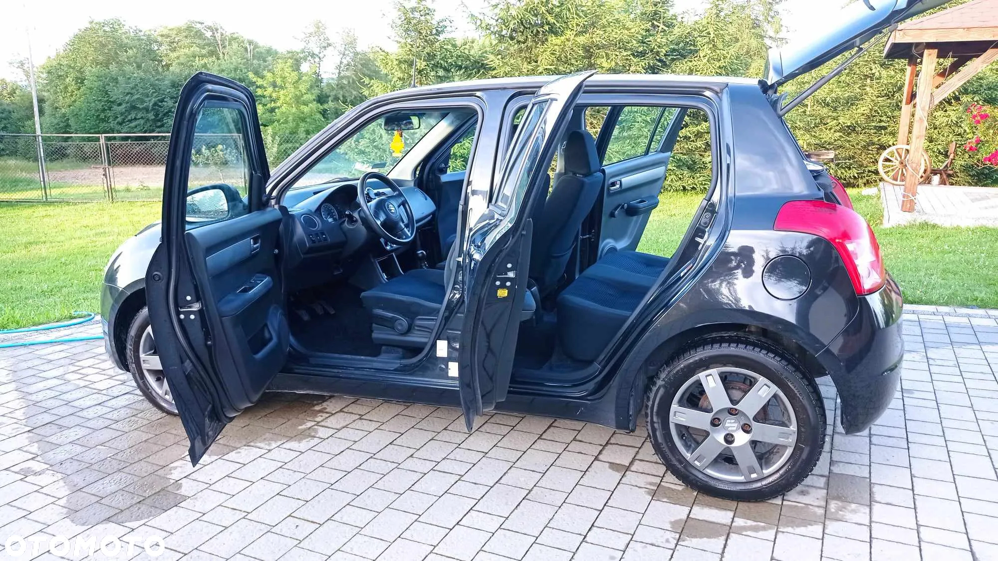 Suzuki Swift - 10