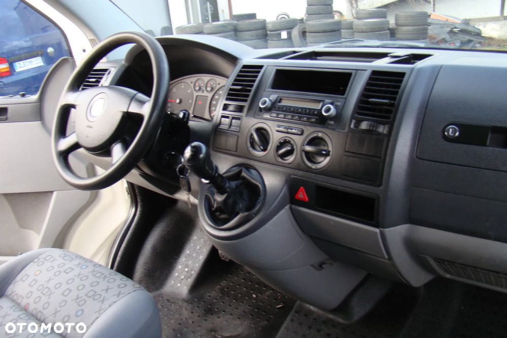 Volkswagen Transporter - 13