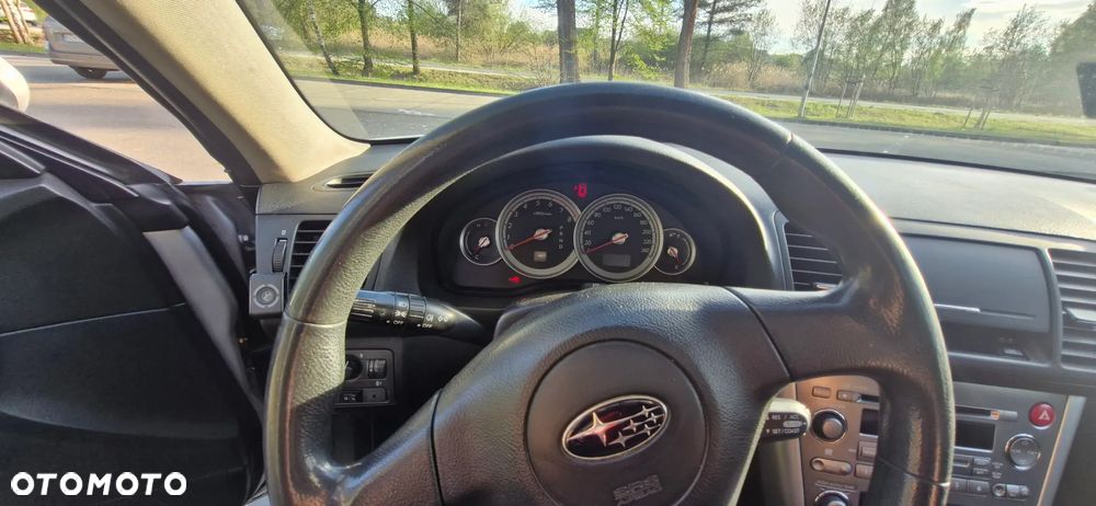 Subaru Legacy - 21