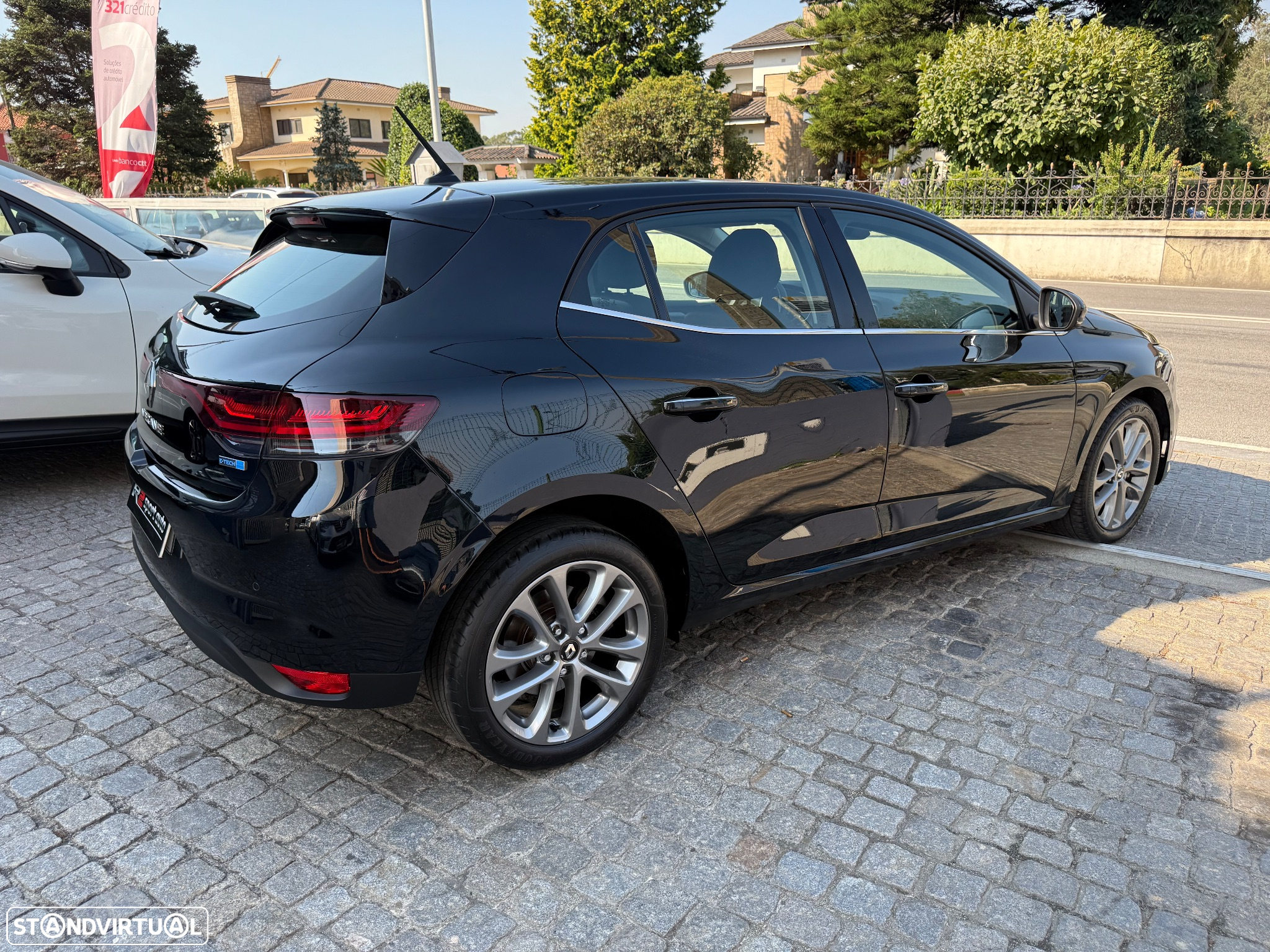 Renault Mégane 1.6 Plug-In Techno - 18