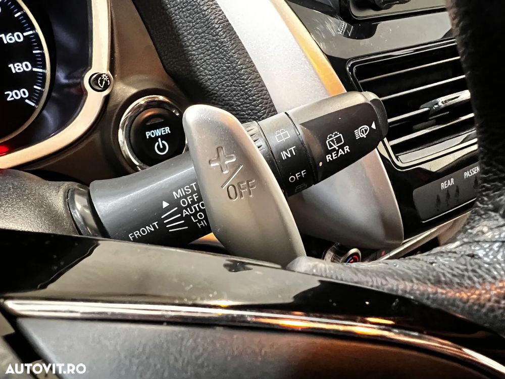 Mitsubishi Eclipse-Cross - 23