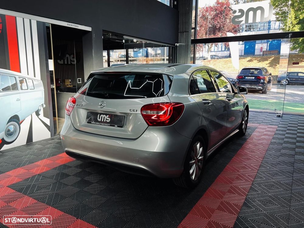 Mercedes-Benz A 180 d Urban - 12