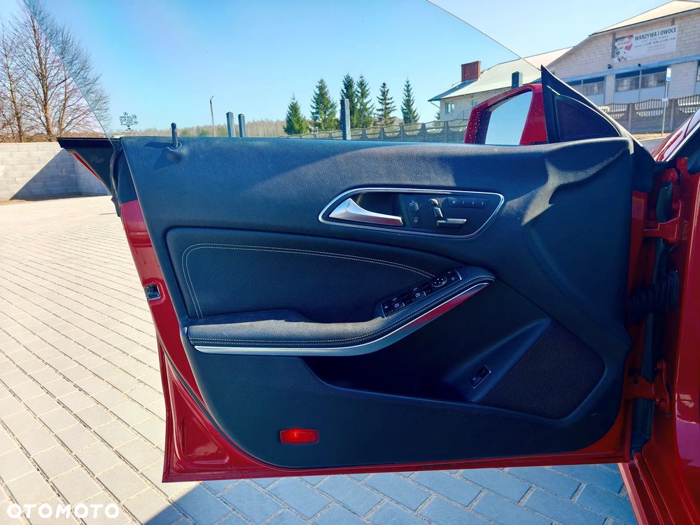 Mercedes-Benz CLA 250 7G-DCT - 15