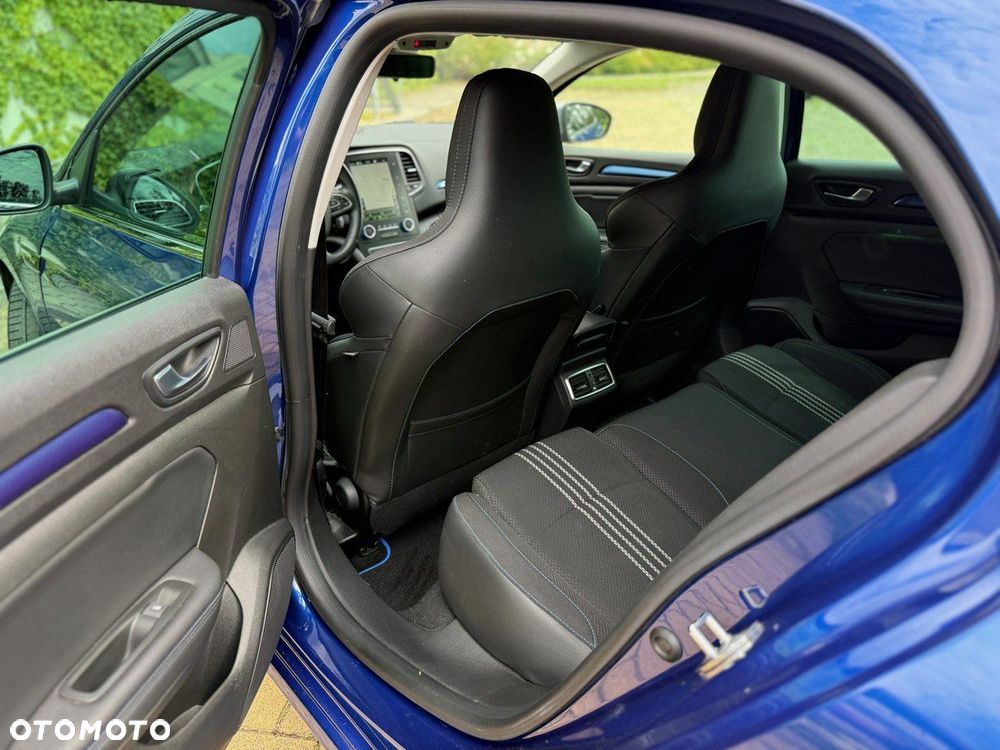 Renault Megane TCe 140 GPF GT LINE - 20