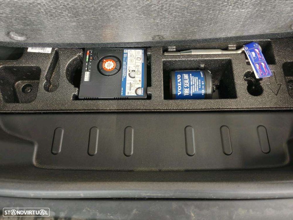 Volvo C40 Recharge Extended Range Plus - 12