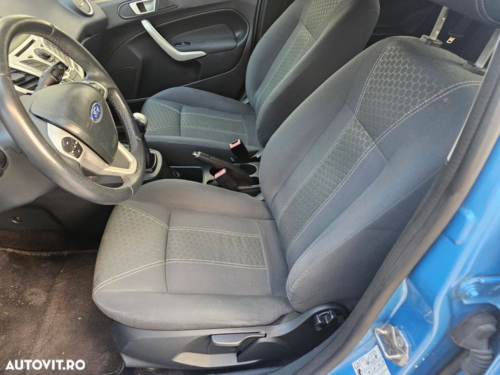 Ford Fiesta 1.6 TDCI Titanium - 6
