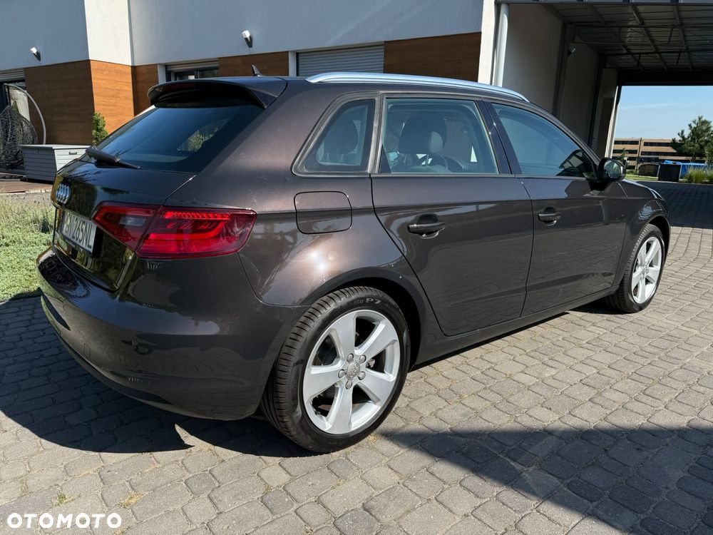 Audi A3 Sportback - 4