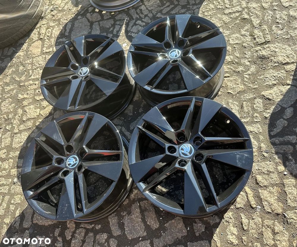 FELGI SKODA OE 5X112 SUPERB OCTAVIA 3V0 17 CZARNE - 2