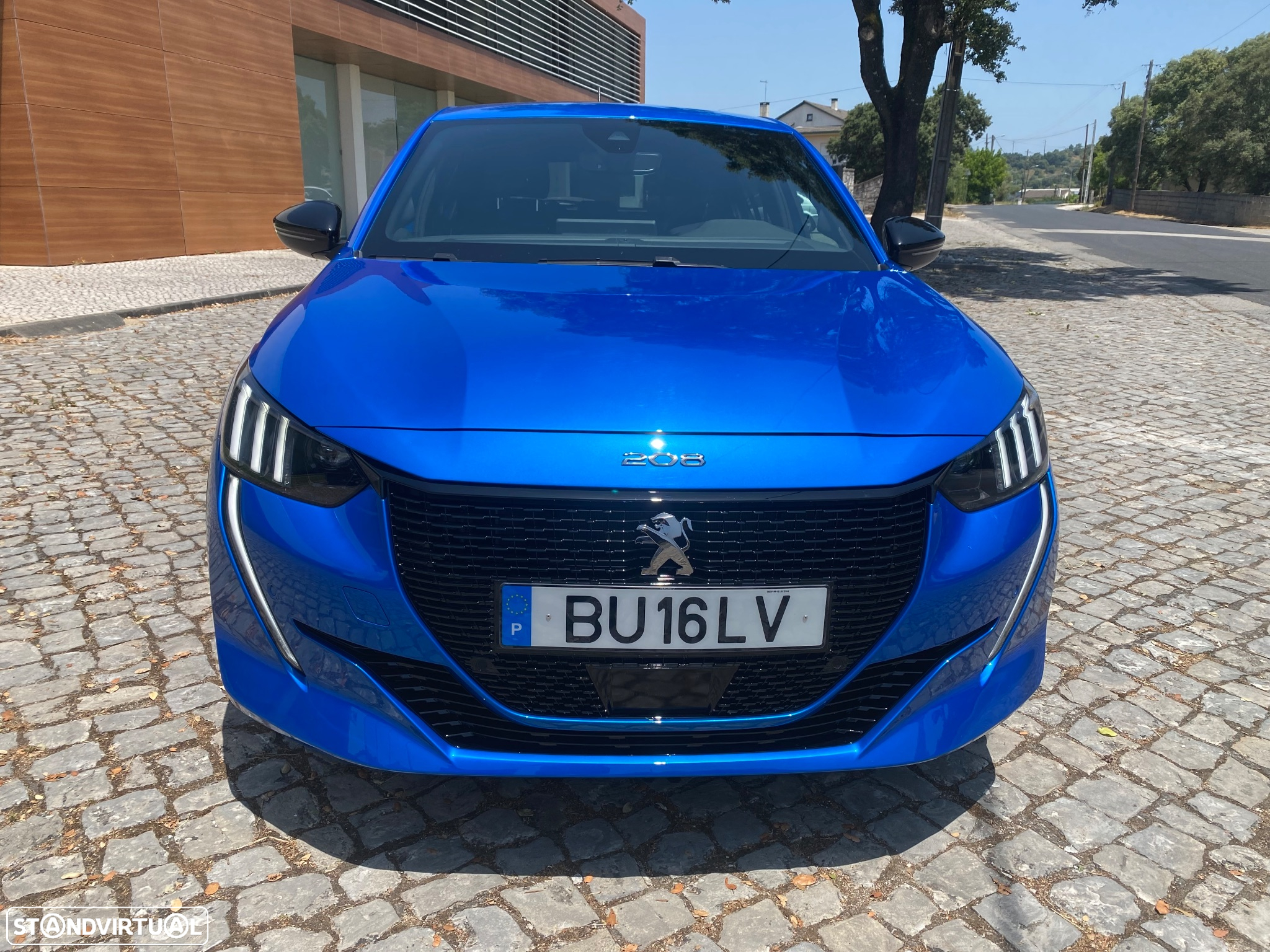 Peugeot e-208 GT - 2