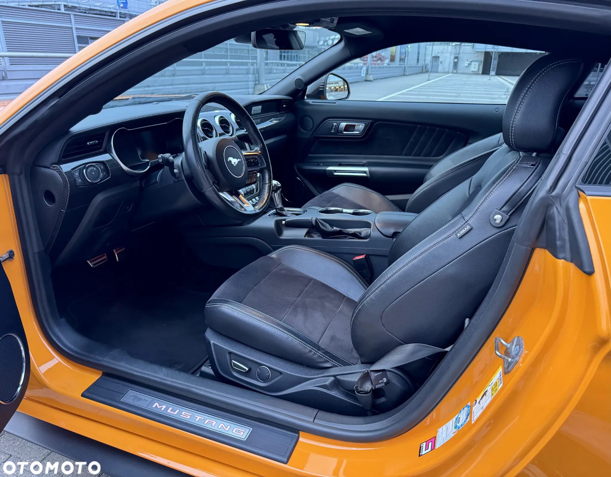 Ford Mustang 5.0 V8 GT - 14