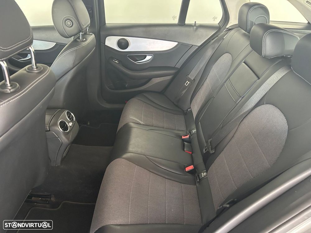 Mercedes-Benz C 300 BlueTEC Hybrid Avantgarde + - 11