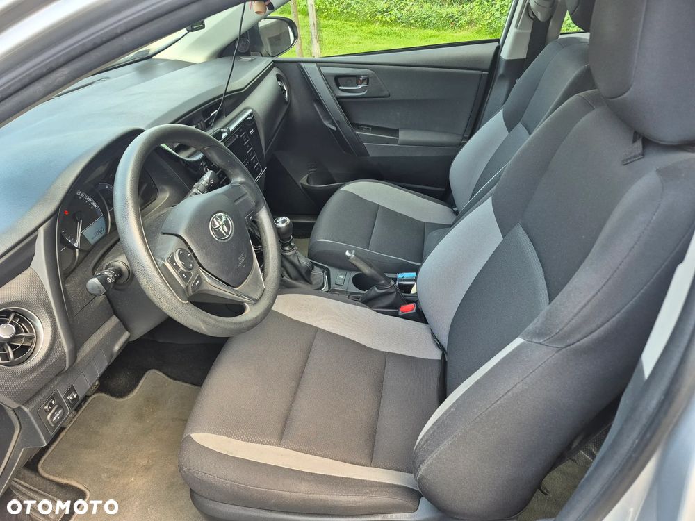 Toyota Auris 1.33 VVT-i Active - 6