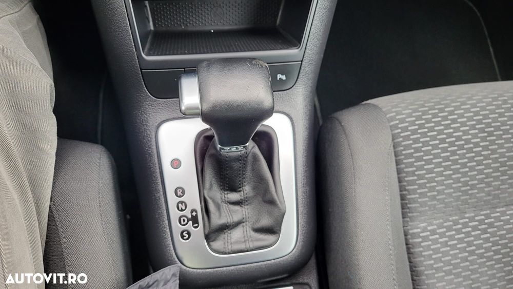 Volkswagen Golf Plus - 10