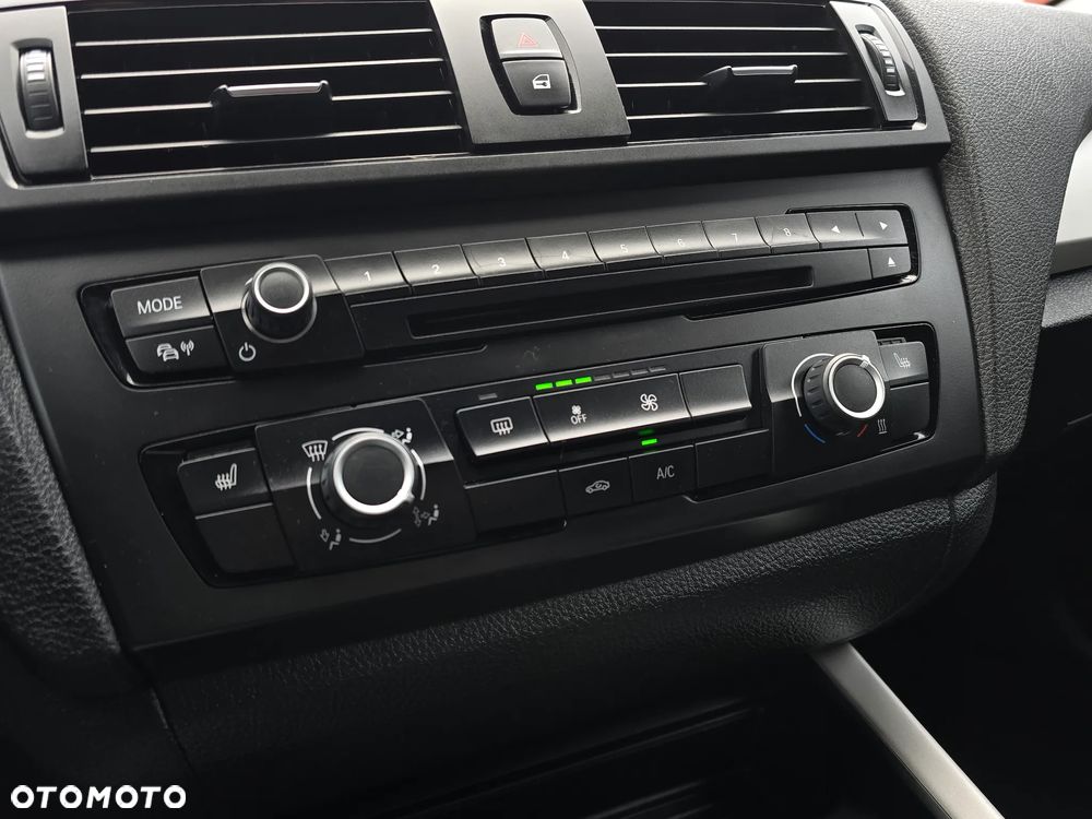 BMW Seria 1 116i Sport Line - 16