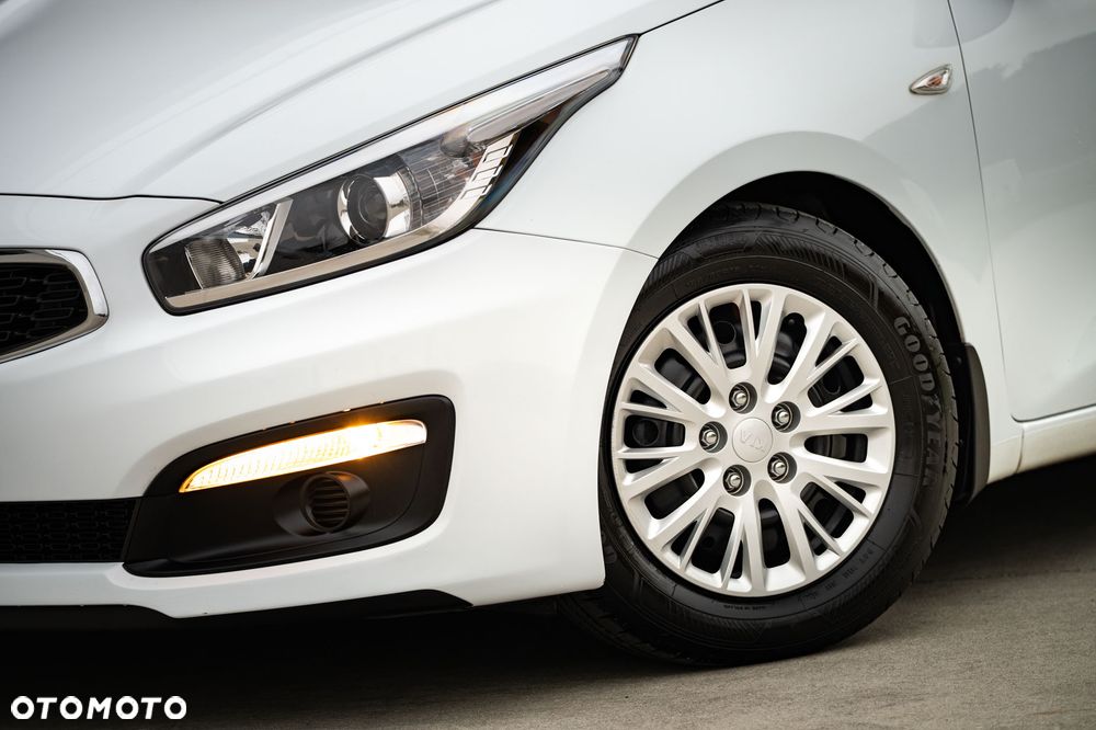 Kia Ceed - 5