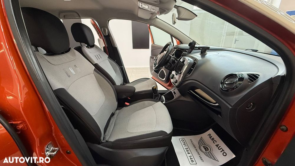 Renault Captur - 16