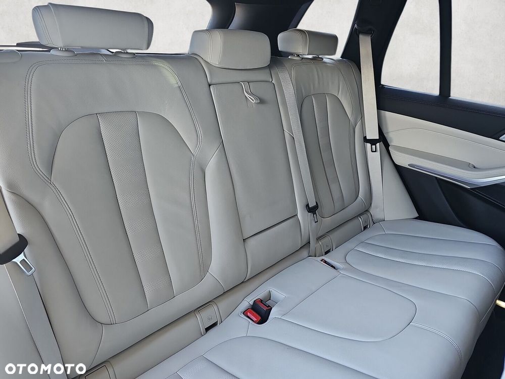 BMW X5 xDrive40d - 30