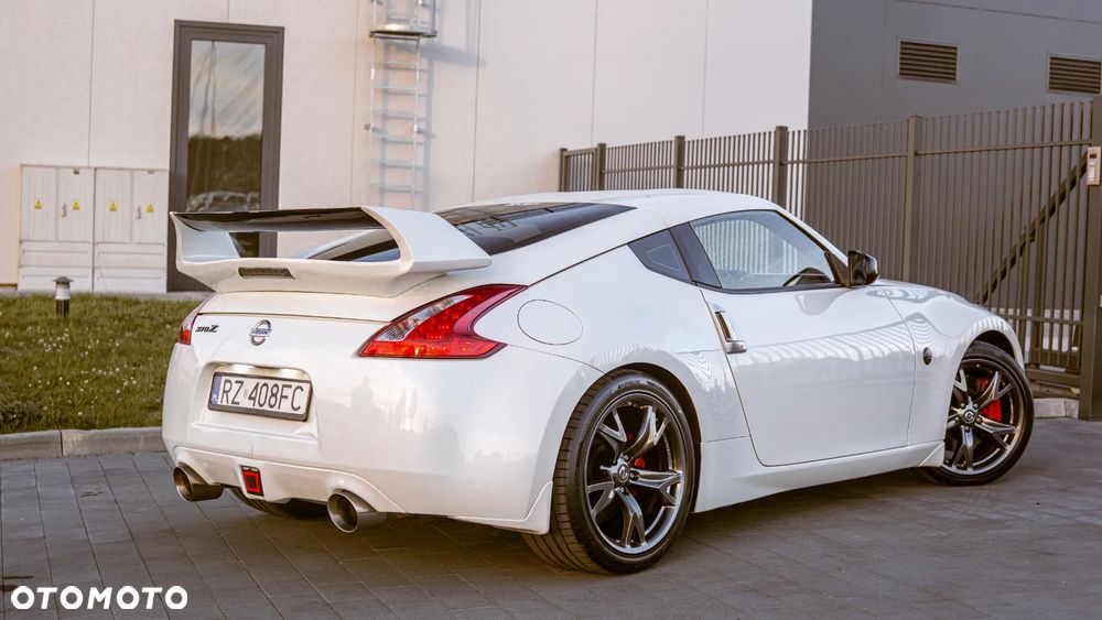 Nissan 370 Z Standard - 13