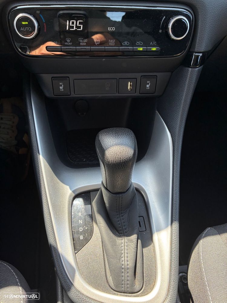 Toyota Yaris 1.5 HDF Comfort - 15