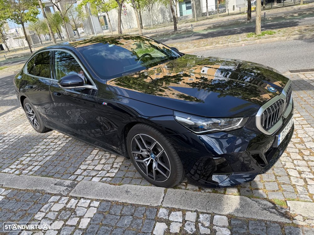 BMW i5 - 8