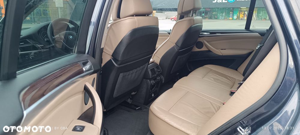 BMW X5 3.0sd xDrive - 13