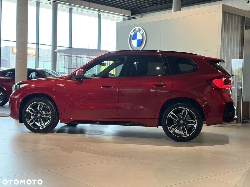 BMW X1 sDrive20i mHEV - 12