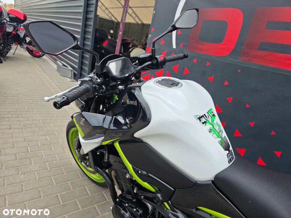 Kawasaki Z 900 - 10