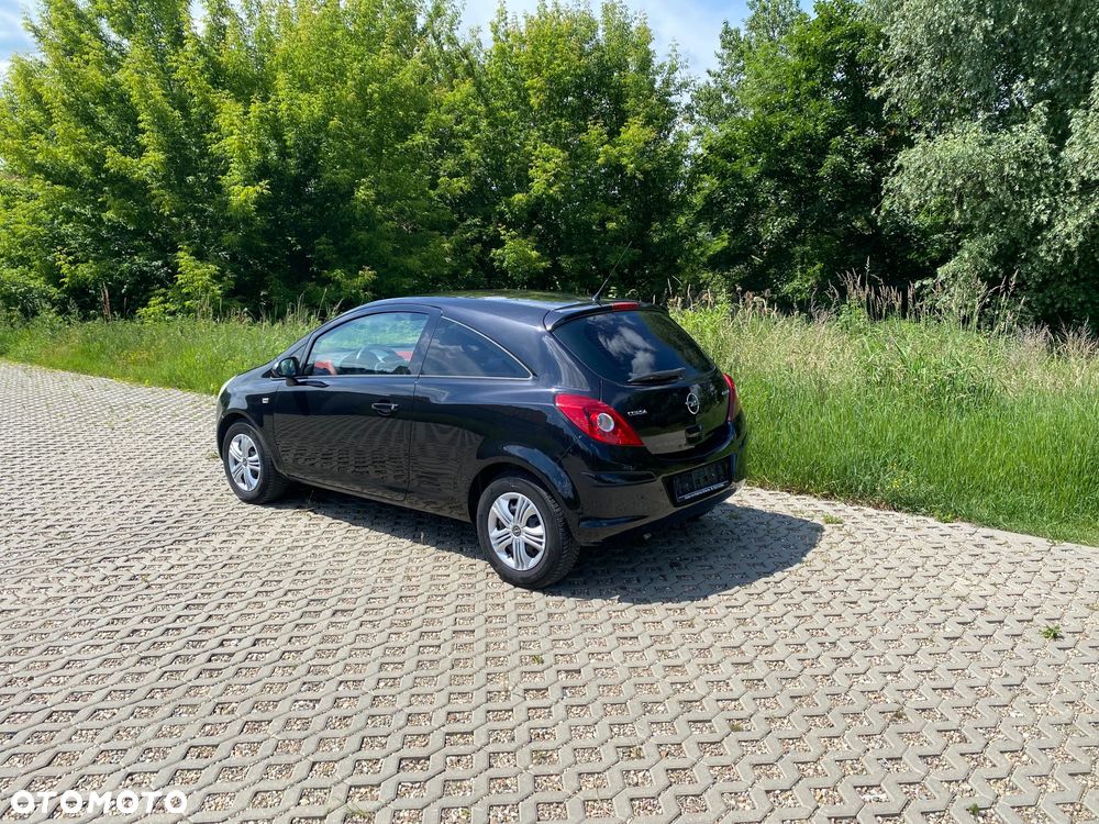 Opel Corsa - 24