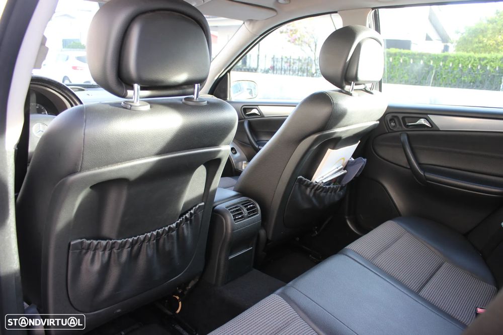 Mercedes-Benz C 220 CDi Avantgarde - 11