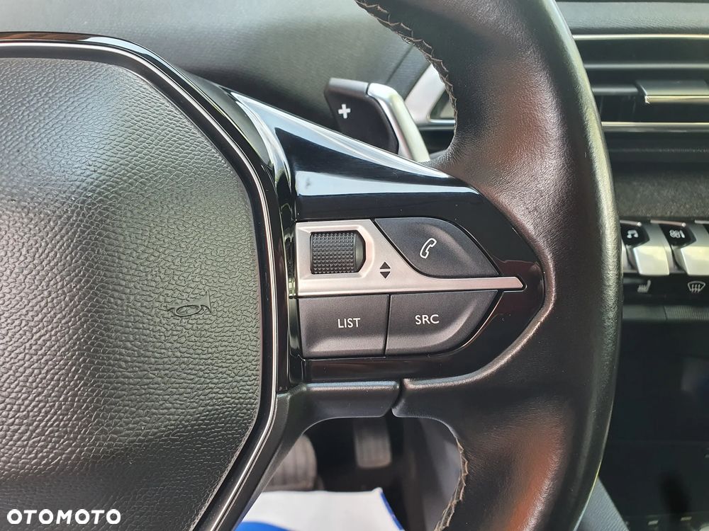 Peugeot 3008 PureTech 130 Stop & Start GPF EAT8 Crossway - 21