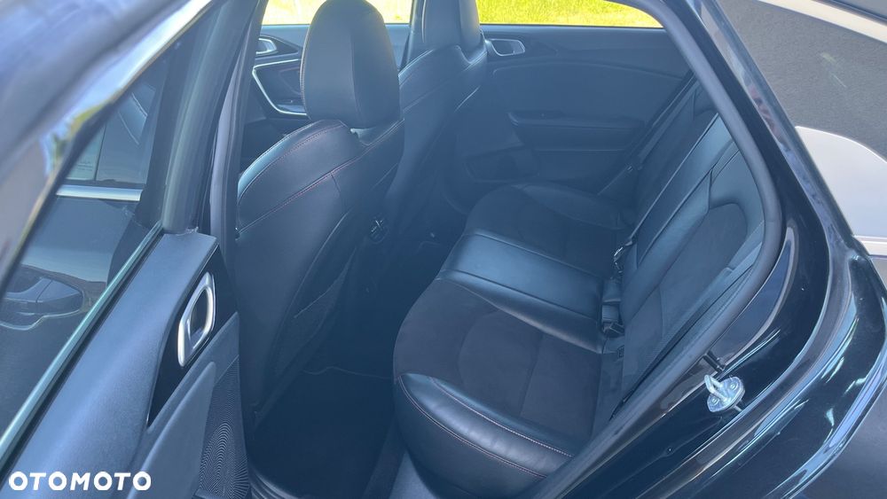 Kia ProCeed 1.6 T-GDI DCT7 OPF GT - 16