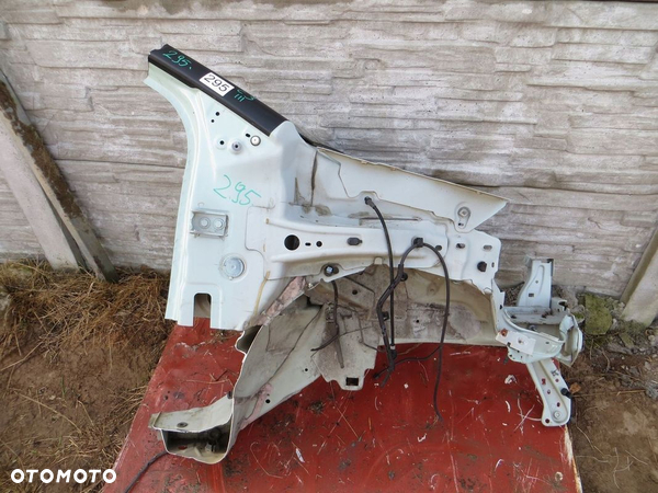 CITROEN C3 III PODŁUŻNICA ĆWIARTKA PRAWA 16-