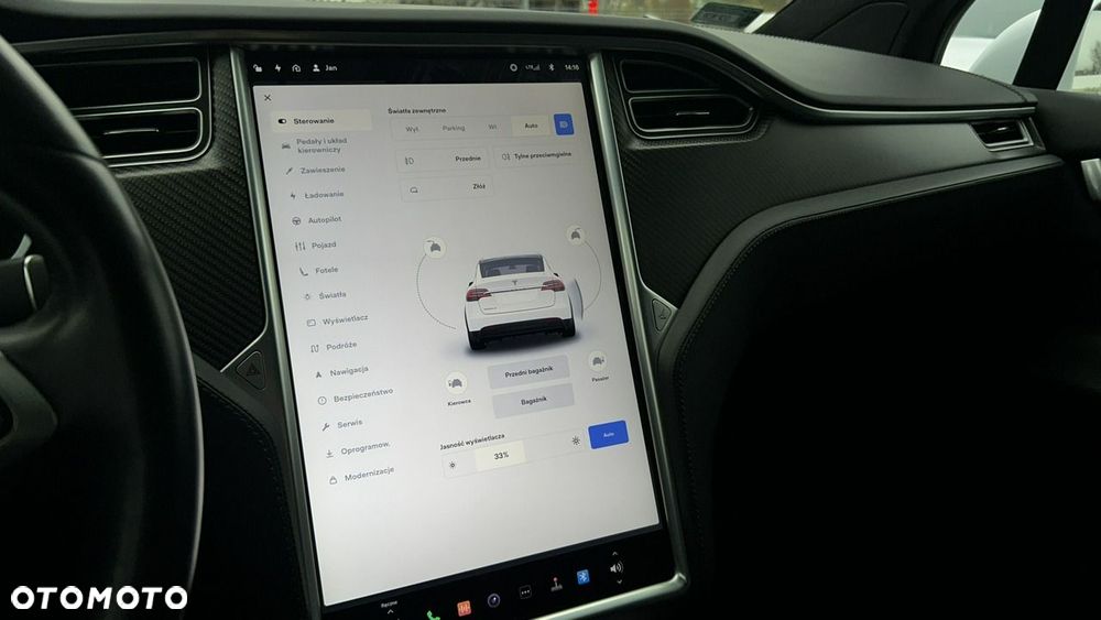 Tesla Model X - 19
