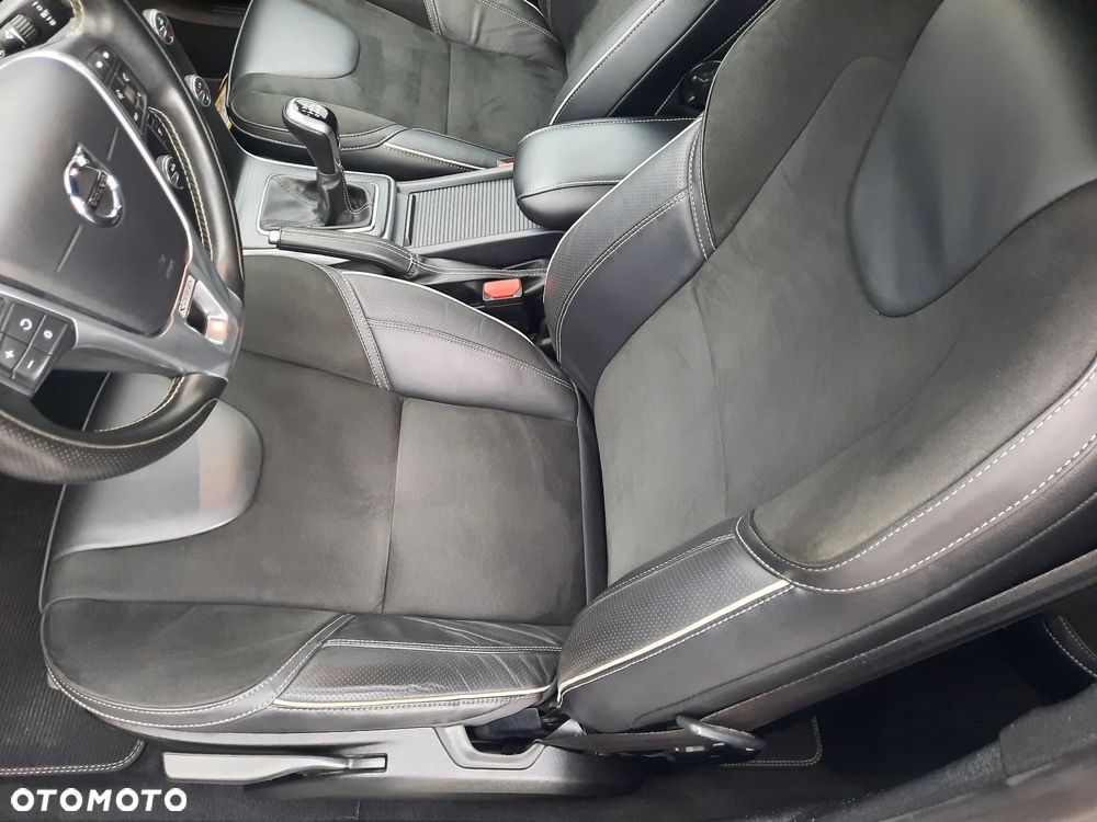 Volvo V40 D2 RDesign - 19