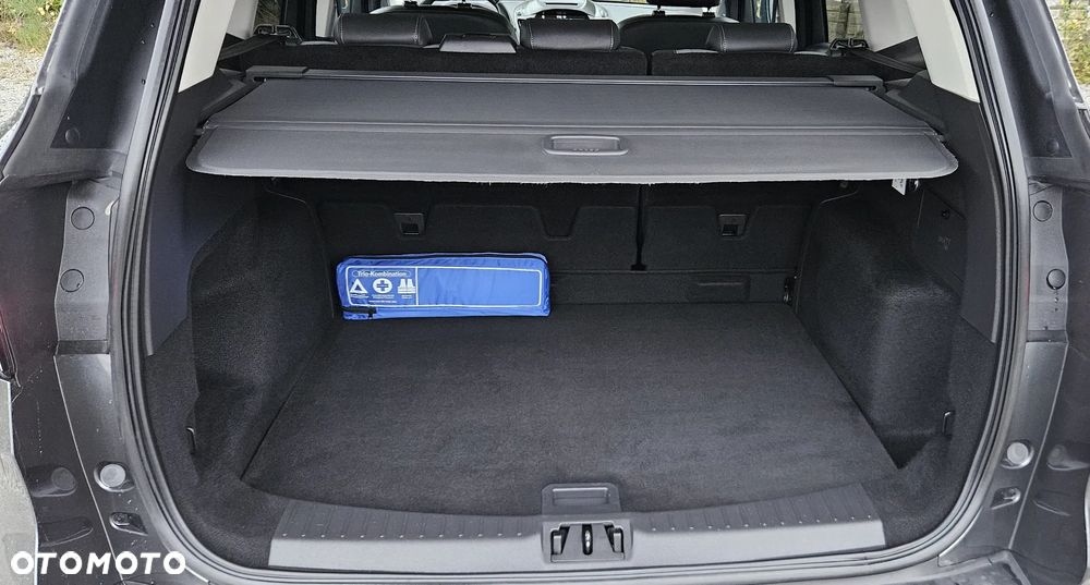 Ford Kuga 2.0 TDCi 2x4 Titanium - 31