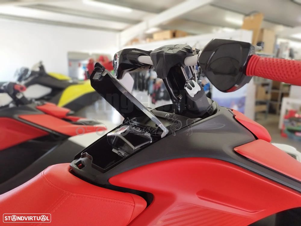 Sea-Doo Spark Trixx HO ACE 1 Up - 4