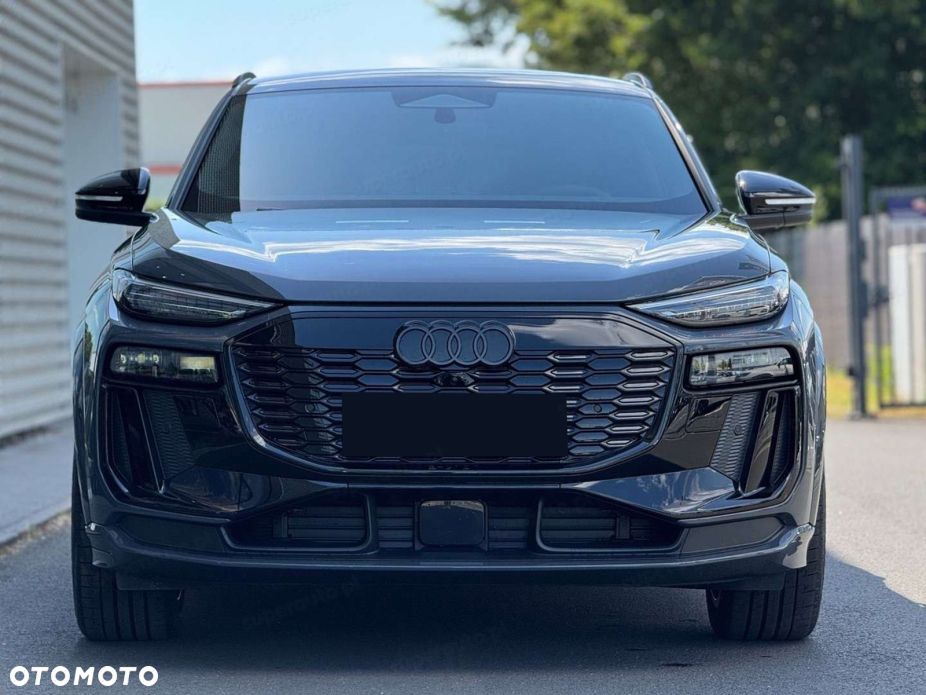 Audi Q6 e-tron - 5