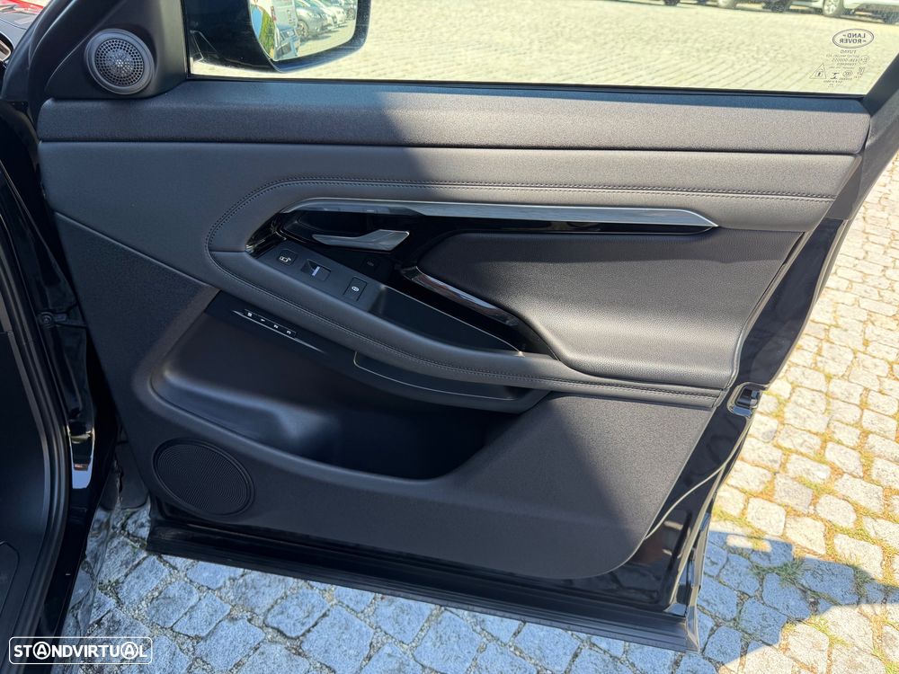 Land Rover Range Rover Evoque P300e R-Dynamic SE - 13