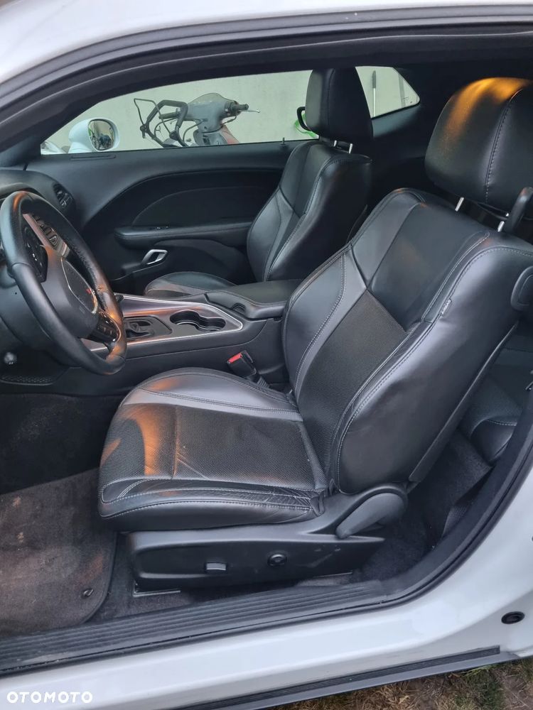 Dodge Challenger Automatik R/T Plus - 19