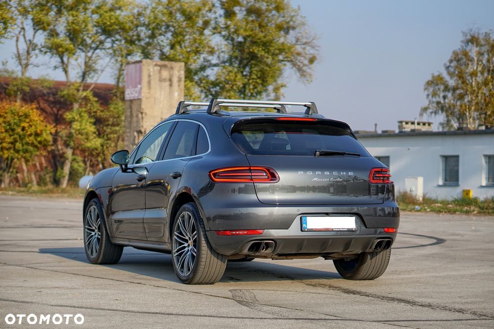 Porsche Macan Turbo - 7