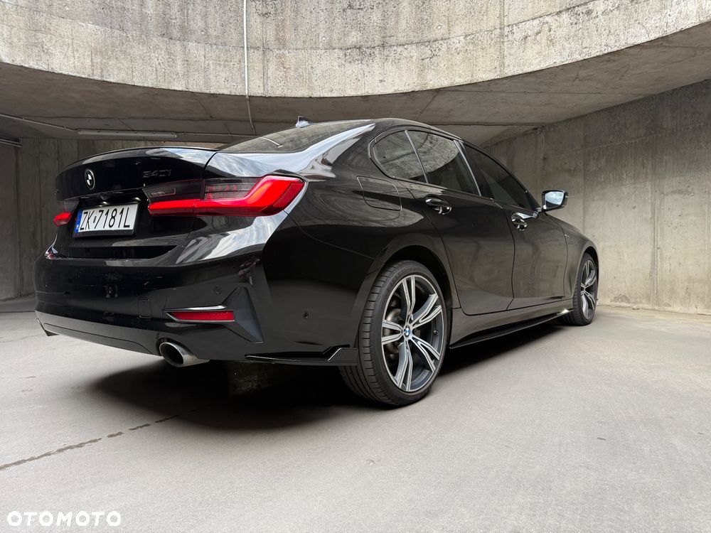 BMW Seria 3 330i Luxury Line sport - 3