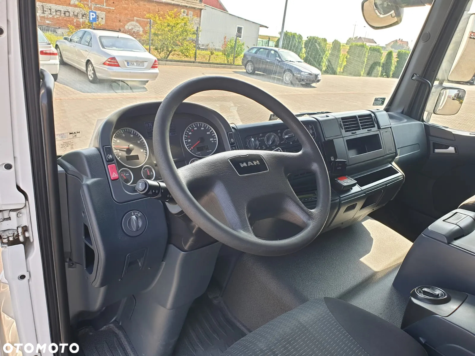 MAN TGL 12.220 CHŁODNIA+WINDA - 16
