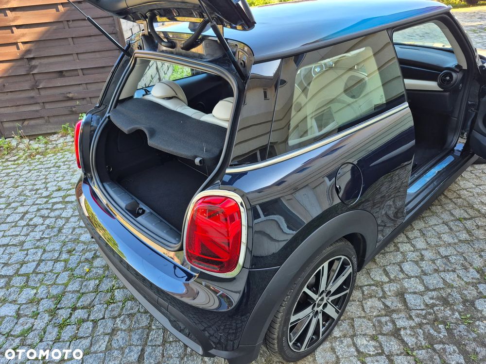 MINI Cooper Classic Trim - 4