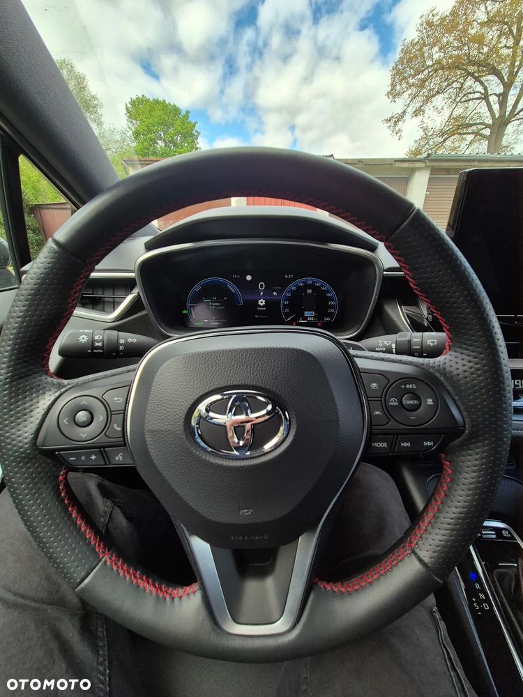 Toyota Corolla 2.0 Hybrid GR Sport Dynamic - 13