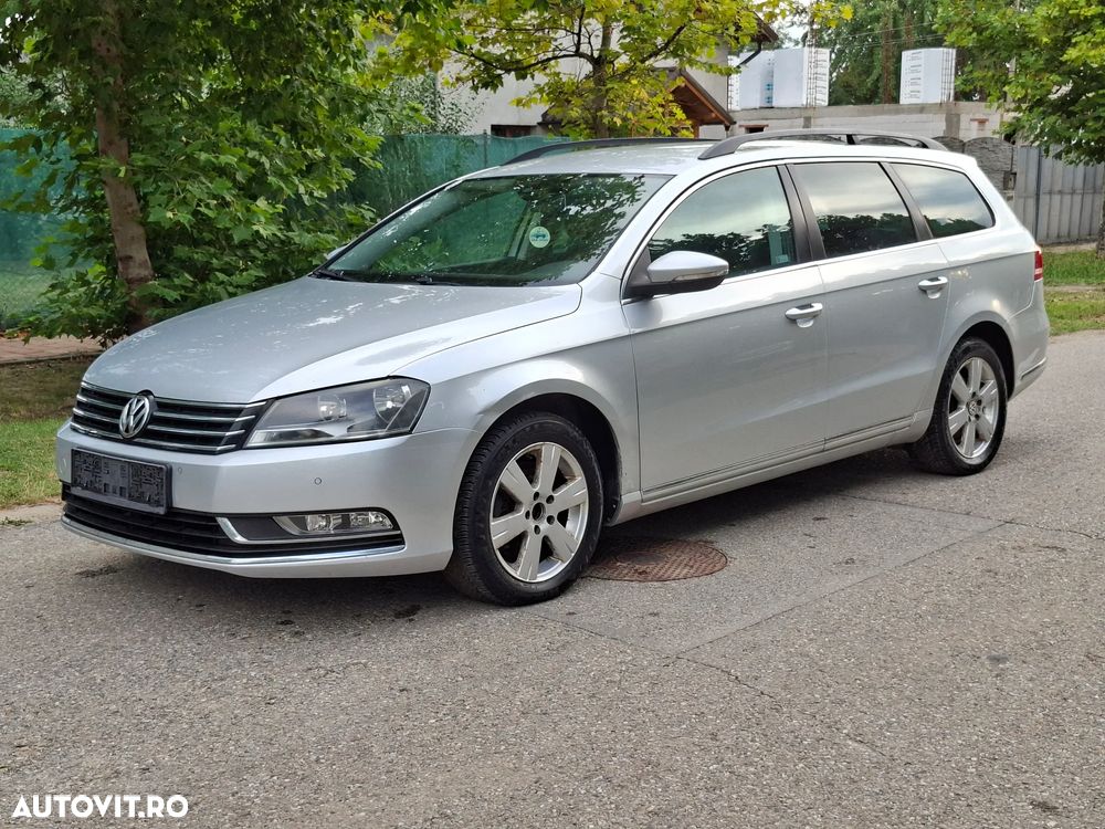 Volkswagen Passat - 4