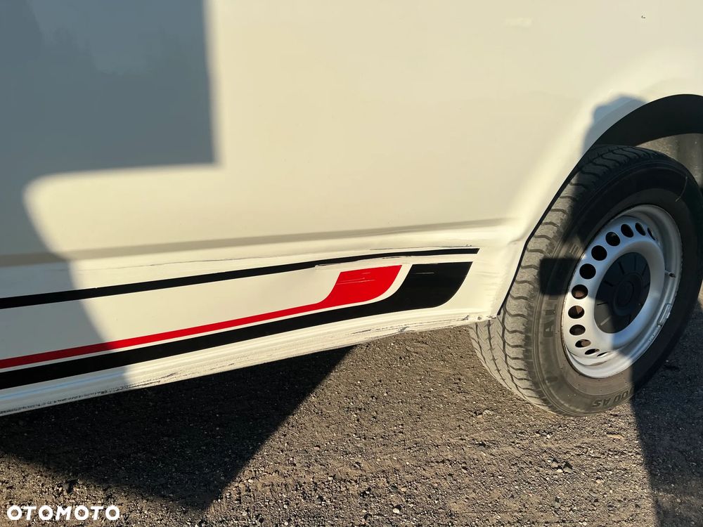 Volkswagen Transporter - 9