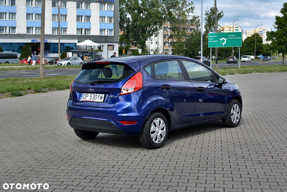Ford Fiesta 1.25 Ambiente EU5 - 6