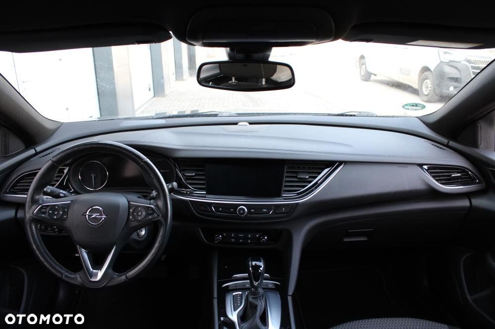 Opel Insignia - 28