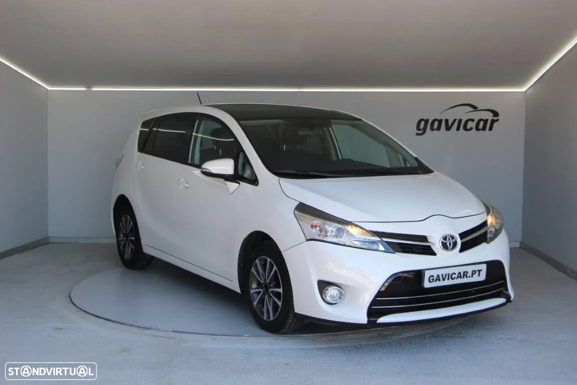 Toyota Verso 1.6 D-4D Exclusive - 1