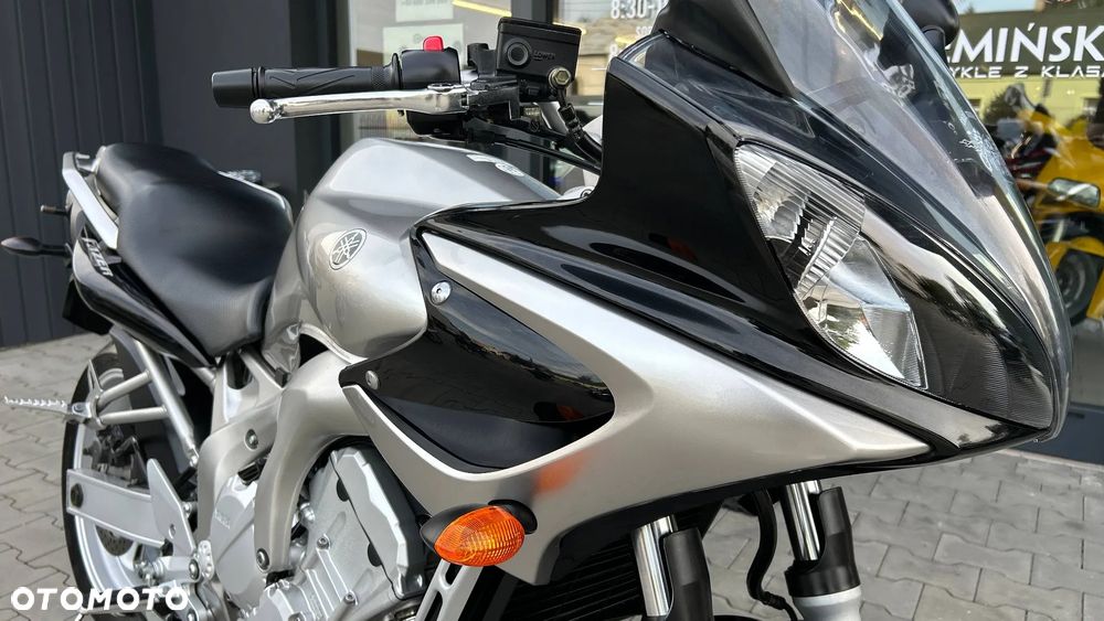 Yamaha FZ6 - 29